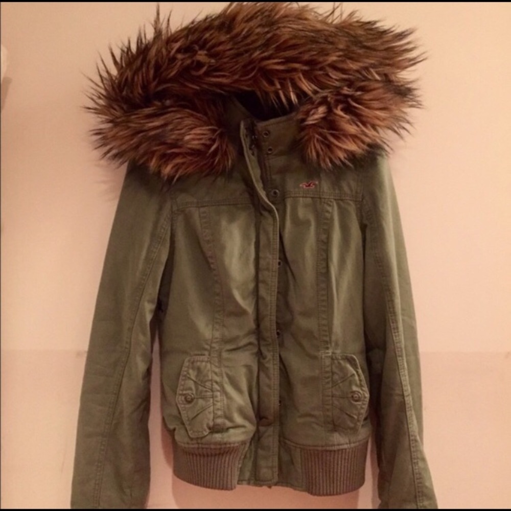 Hollister // Olive green jacket